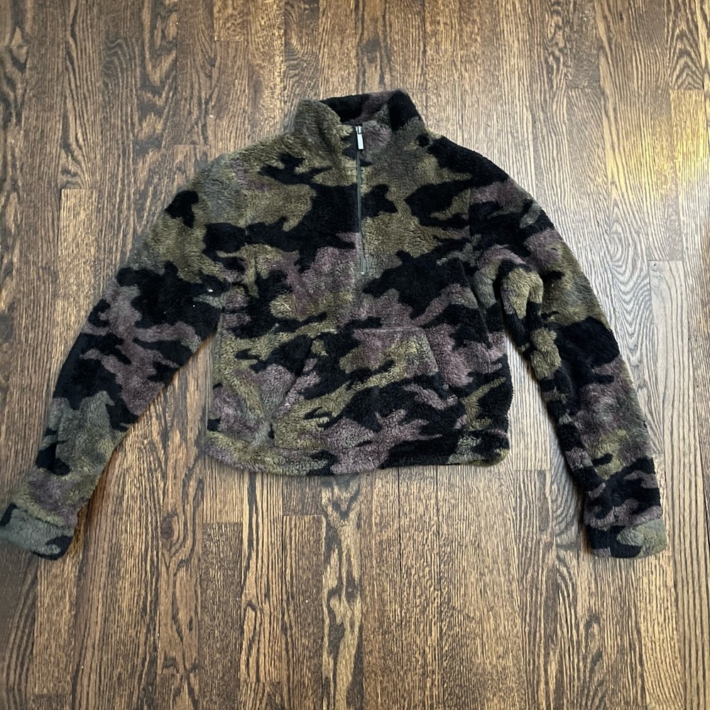 aeropostale green camo quarterzip
